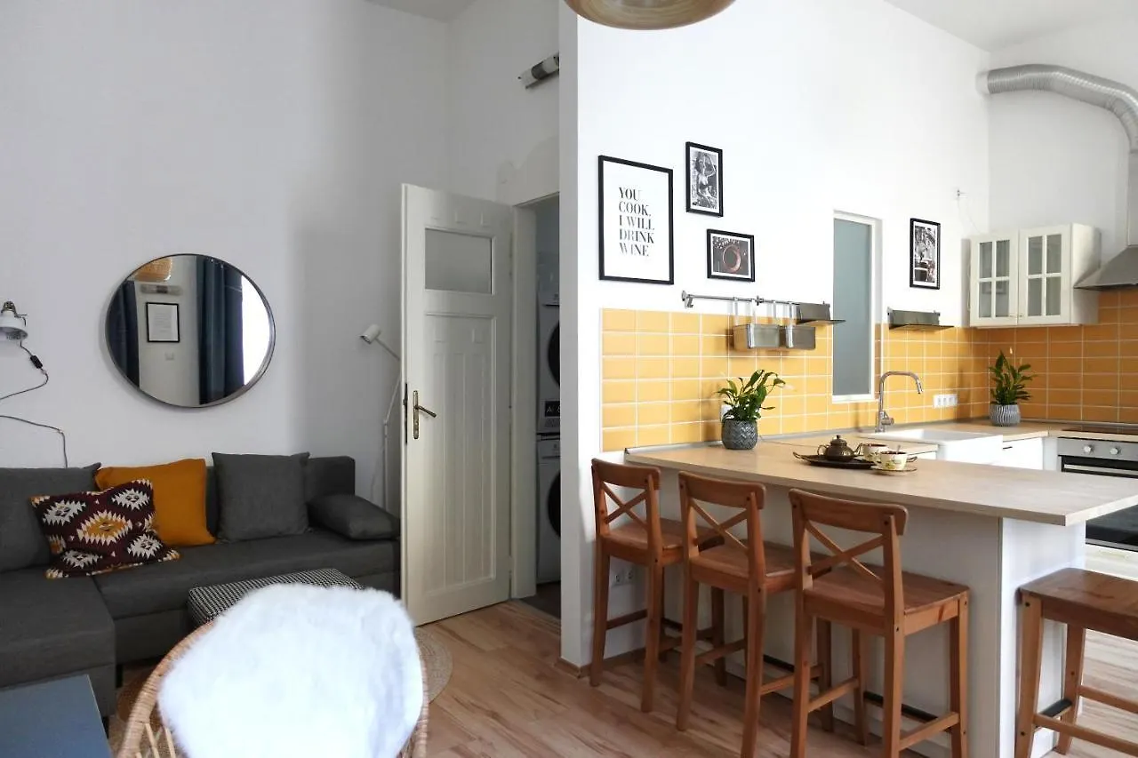 Lägenhet Bpr Pastellion Art Home In Buda Budapest